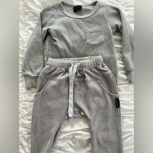 Little Bipsy Gray Waffle Set